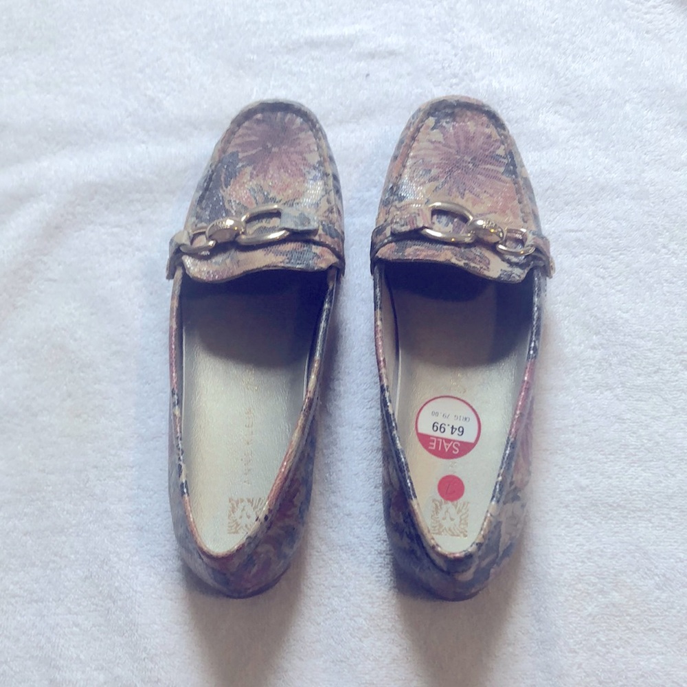 Anne Klein Flats